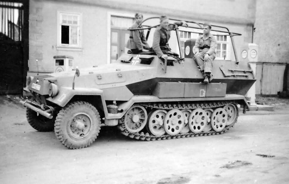 Sdkfz 251 3 Ausf B Funkpanzerwagen Military Classic Memorabilia 75222 Hot Sex Picture 