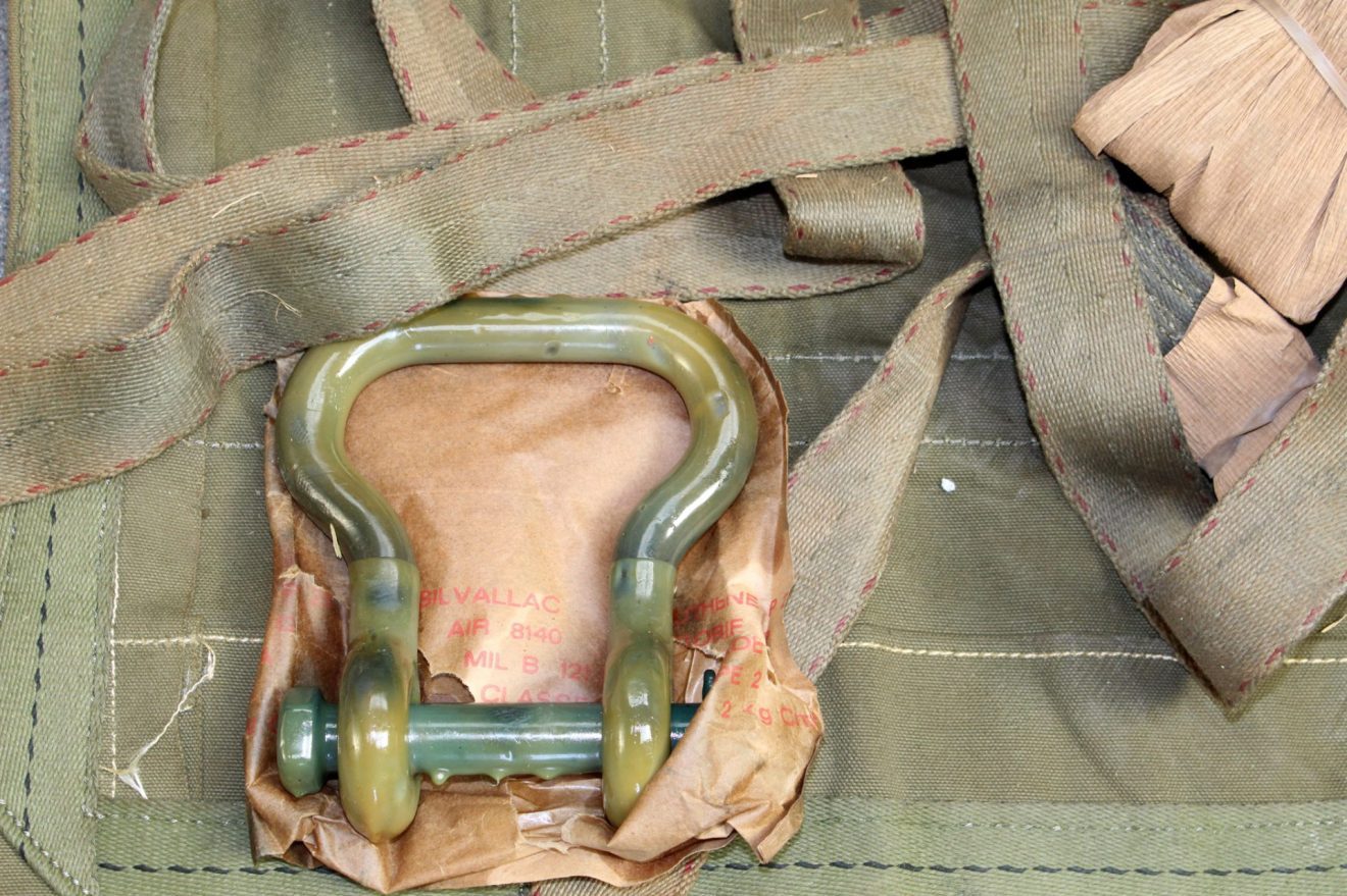 US ARMY RIGGER AIRDROP CONTAINER Military Classic Memorabilia
