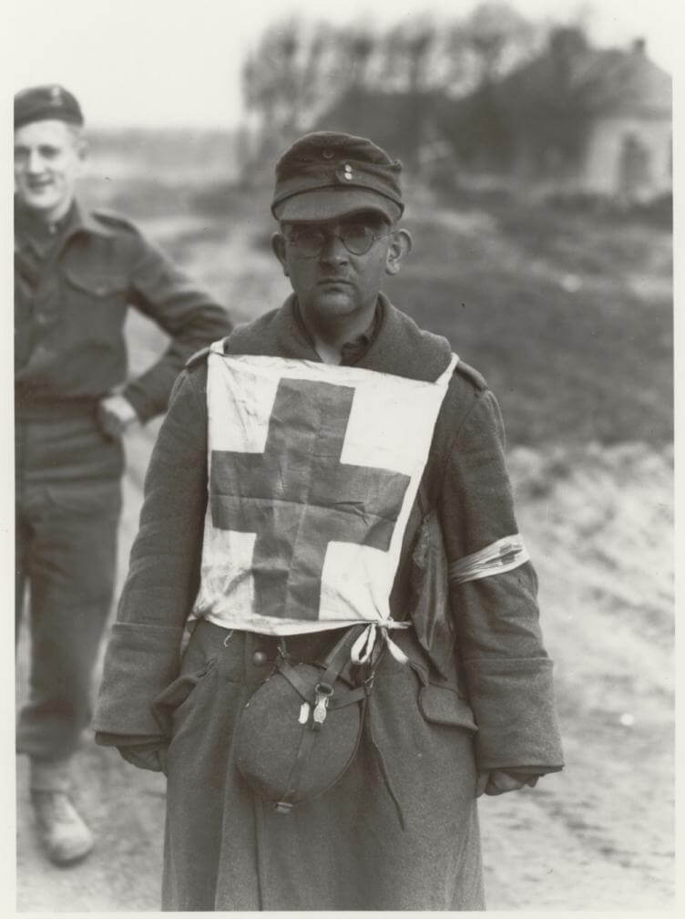 Wehrmacht medical box VERBANDKASTEN