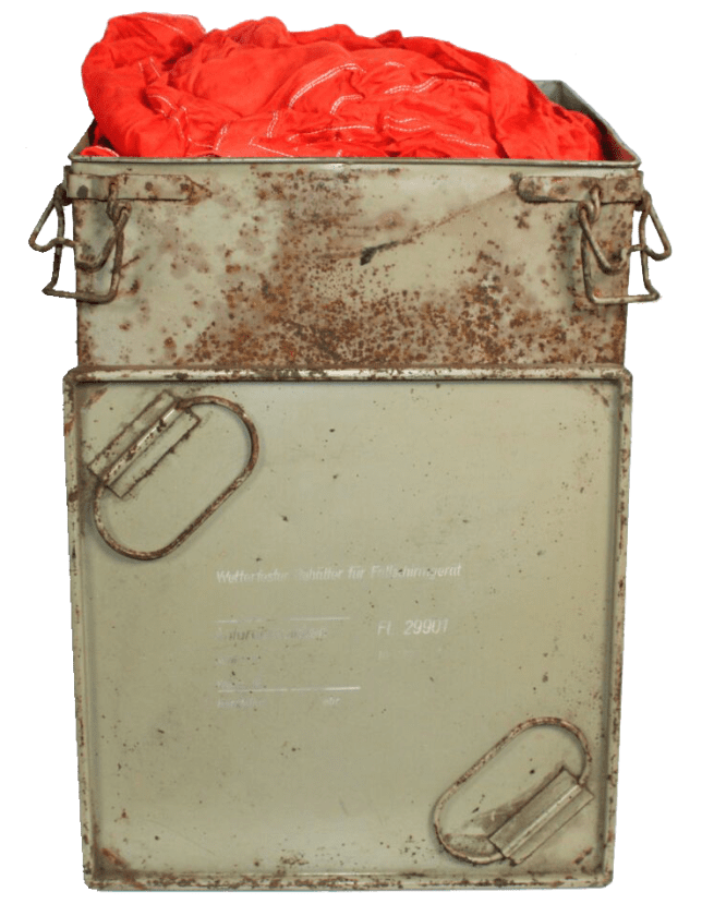 Caisse et Parachute de container Fallschirmjäger - Military Classic ...
