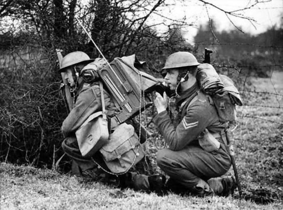 SATCHEL SIGNALS BAG BRITISH ARMY - 1944 - Image 5