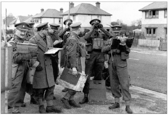 BRITISH ARMY MAP HOLDER - 1944 - Image 2