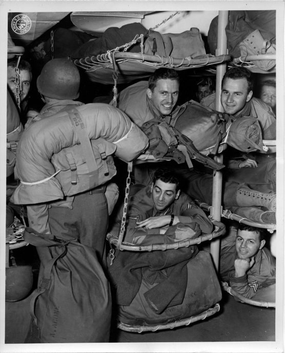 US PACK BAG - 1944 - Image 2