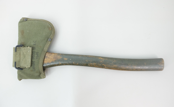 US “AMERICAN FORK & HOE” hatchet - 1942 - Image 2