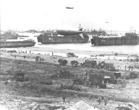 US NAVY L.S.T ship porthole - D-DAY 1944 - Image 12