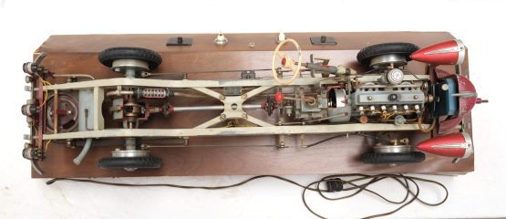 large HOHM automobile model - Image 4