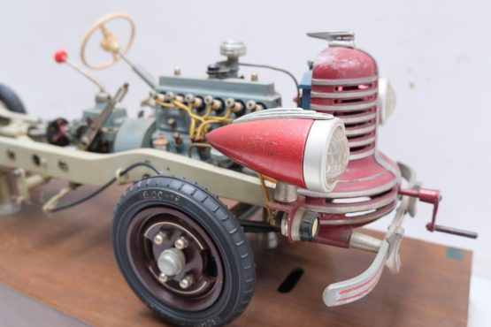 large HOHM automobile model - Image 10