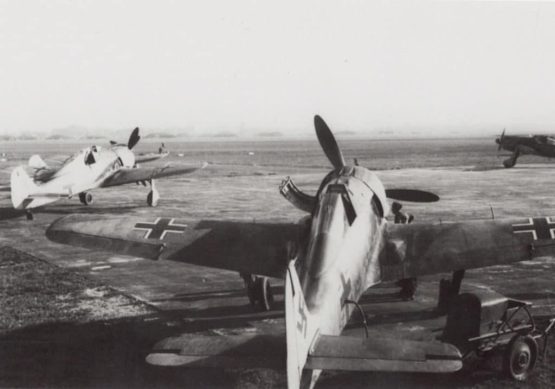 CALVA PITCHER LUFTWAFFE NOEL 1943 - Image 7