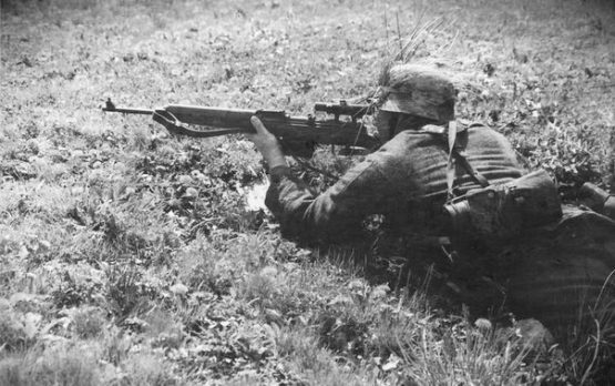 ZF-4 rifle scope for G 43/ STG 44 / FG 42 - Image 9