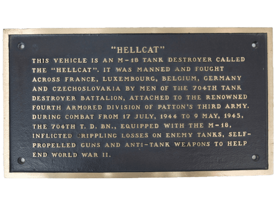 PLAQUE COMMEMORATIVE 704th TD - M18 HELLCAT