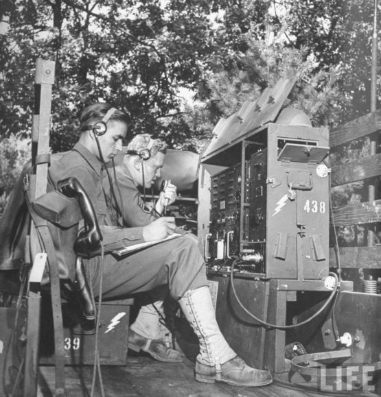 MICROPHONE US T-17 - 1942 - Image 7