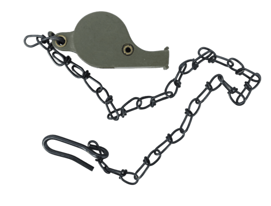 SIFFLET US EN PLASTIQUE -MILITARY POLICE – Image 3